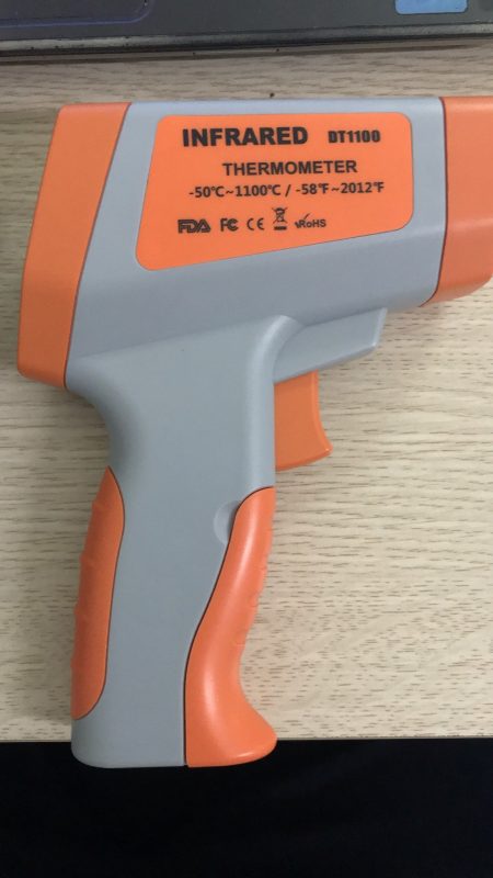 Súng bắn nhiệt từ xa 880 độ, 2 tia laser DT8880
